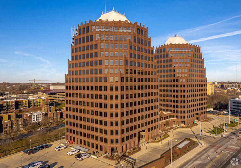 4520 Main St, Kansas City, MO à louer - Photo principale - Image 1 de 7