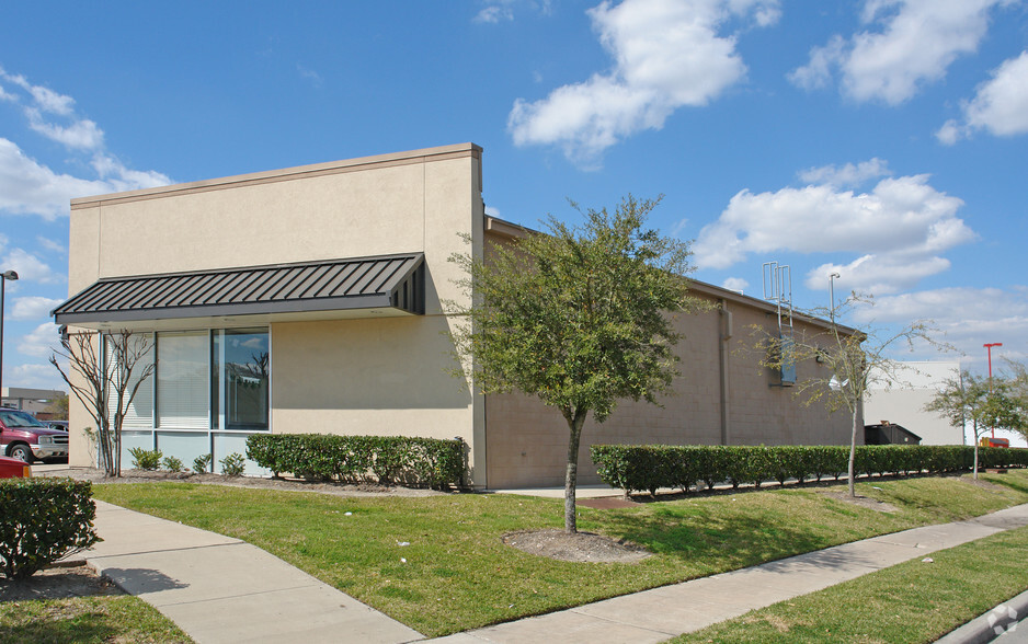 6057-6081 Scott St, Houston, TX for lease - Building Photo - Image 3 of 6