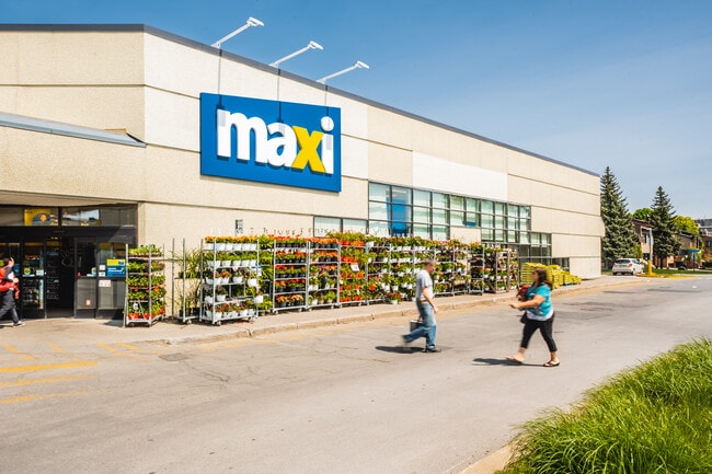 Plus de détails pour 1857 Boul René-Laennec, Laval, QC - Commerce de détail à louer