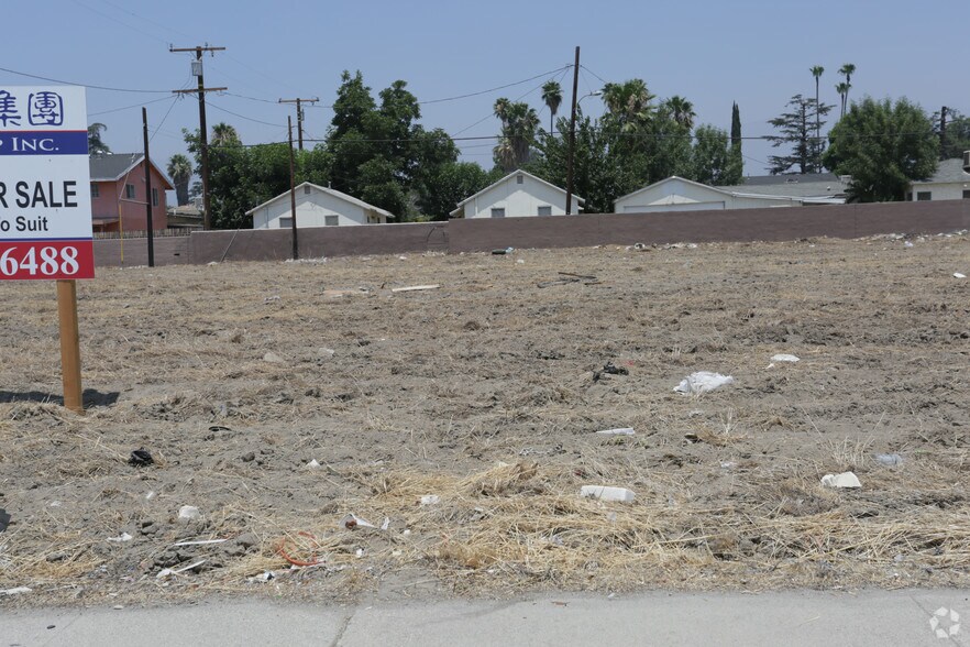 922-954 E Baseline St, San Bernardino, CA à vendre - Photo principale - Image 1 de 3