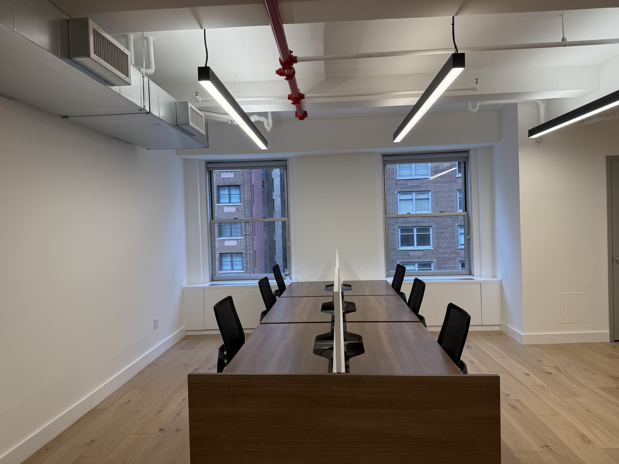 57 W 57th St, New York, NY for lease Interior Photo- Image 1 of 9