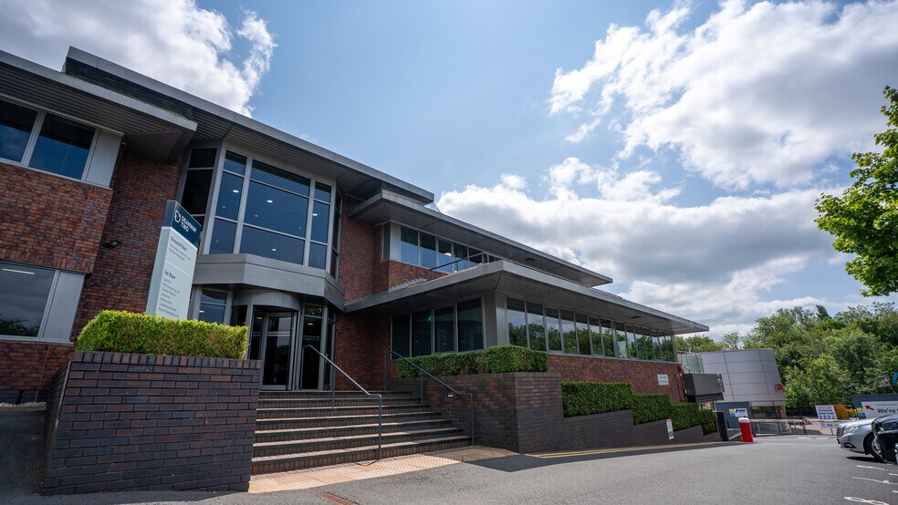 2 Wilmslow Rd, Wilmslow à louer - Photo du bâtiment - Image 1 de 18