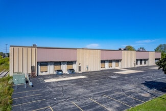 Plus de détails pour 9011-9045 N Deerwood Dr, Brown Deer, WI - Local d'activités, Industriel à louer