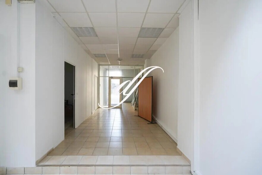 Commerce de détail dans Paris à vendre - Photo du bâtiment - Image 3 de 15