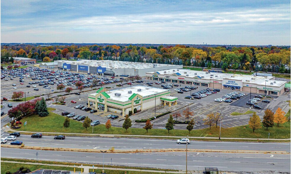 2000-2042 Chili Ave, Gates, NY for lease - Building Photo - Image 2 of 8