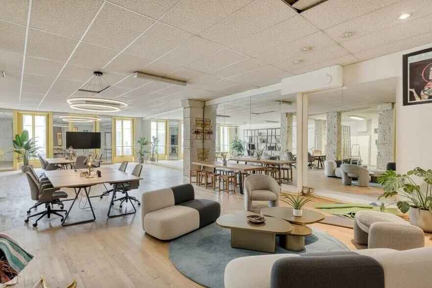 Office in Lyon for sale - Interior Photo - Image 3 of 12