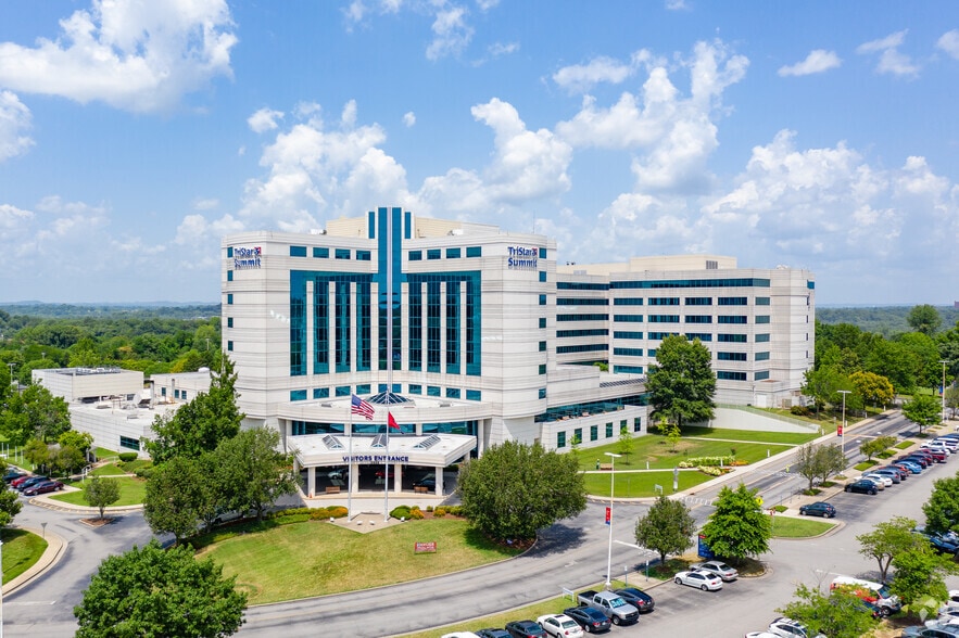 5651 Frist Blvd, Hermitage, TN for lease - Primary Photo - Image 1 of 20