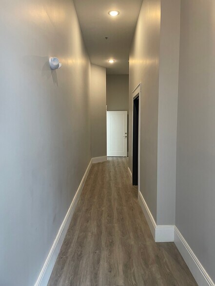 2103 Bergenline Ave, Union City, NJ à louer - Photo intérieure - Image 3 de 6