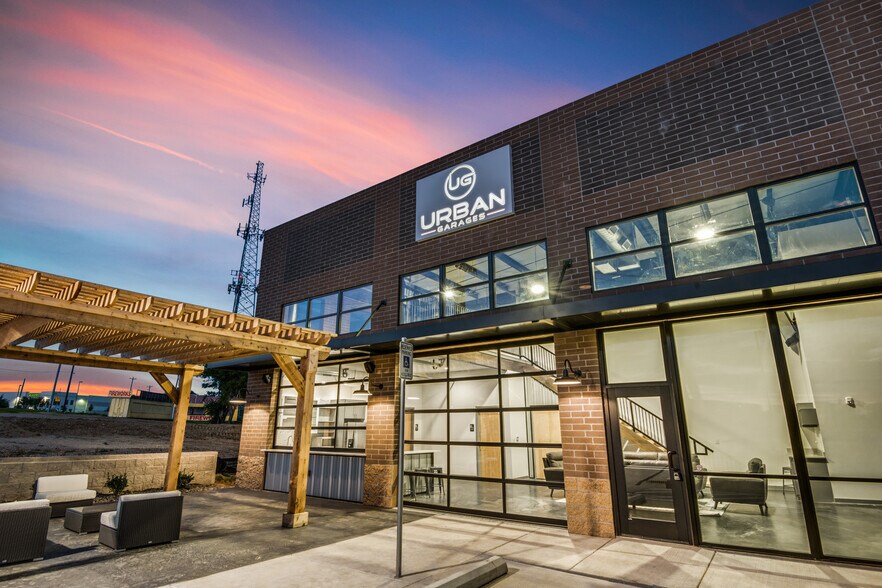 4451 Dale Earnhardt Way, Northlake, TX à louer - Photo du bâtiment - Image 2 de 19