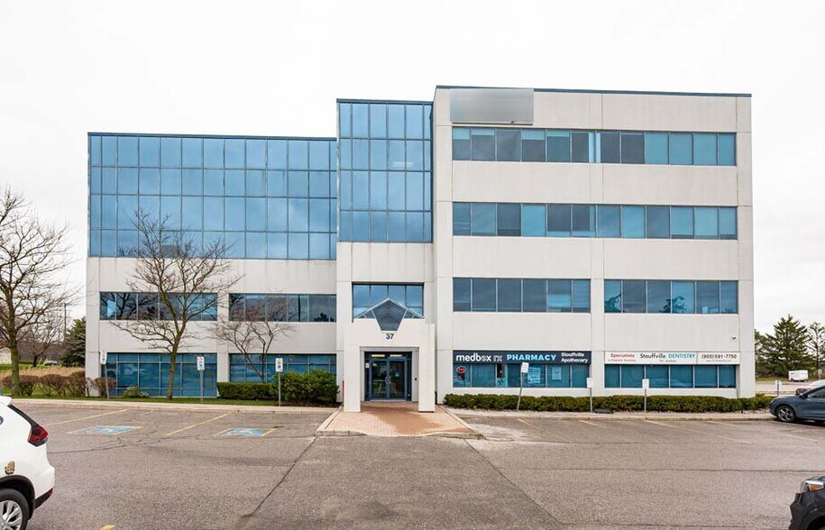 37 Sandiford Dr, Whitchurch-Stouffville, ON à louer - Photo du bâtiment - Image 2 de 29