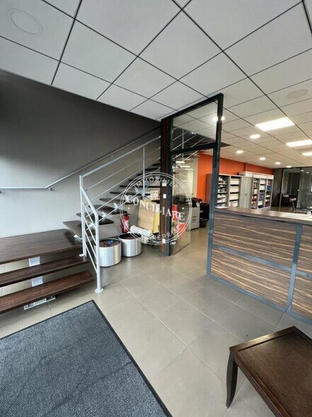 14 Avenue Du Docteur Maurice Grynfogel, Toulouse for lease - Interior Photo - Image 2 of 6
