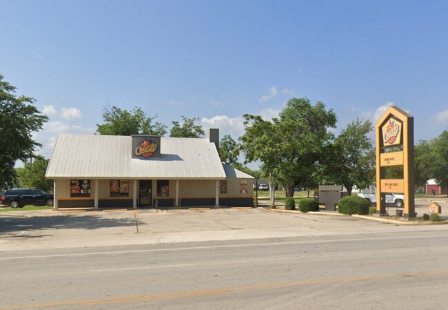 More details for 2101 19th St, Hondo, TX - Retail for Sale