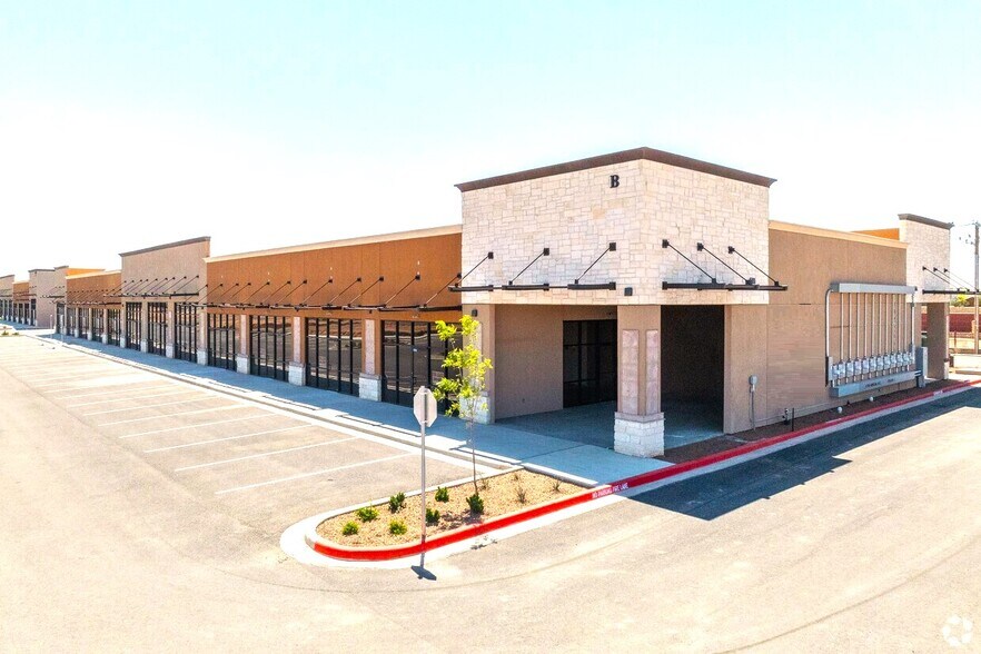 12708 Montana Ave, El Paso, TX à louer - Photo du bâtiment - Image 2 de 7