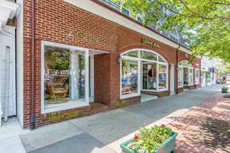 83-89 Main St, Southampton, NY à louer Photo du bâtiment- Image 2 de 10