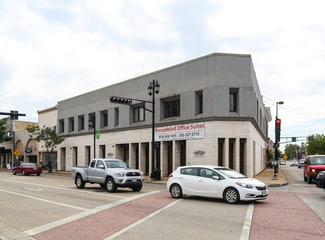 More details for 105 E Wisconsin Ave, Oconomowoc, WI - Office for Lease