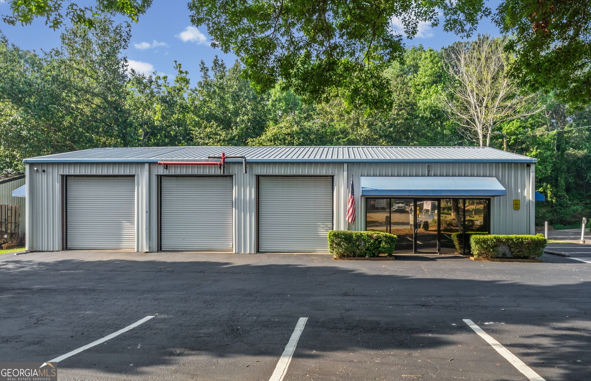 12 Tower Pl, Newnan, GA for lease Primary Photo- Image 1 of 19