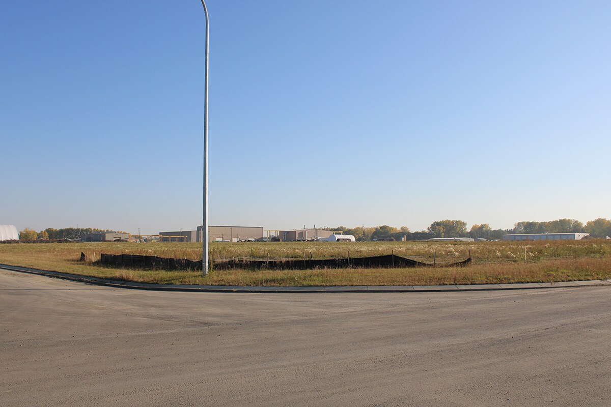 3545 60 Avenue, Innisfail, AB for sale Building Photo- Image 1 of 5