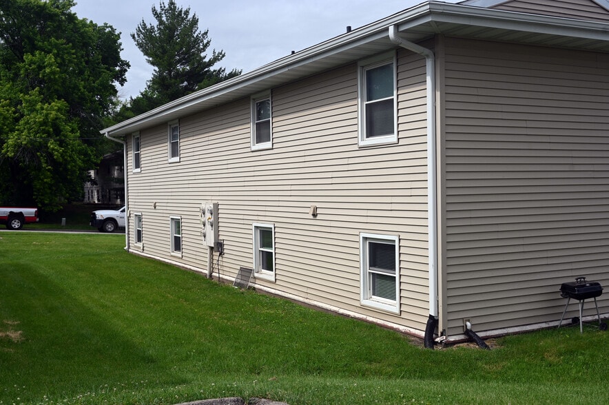 4719 Toronto St, Ames, IA for sale - Building Photo - Image 1 of 8