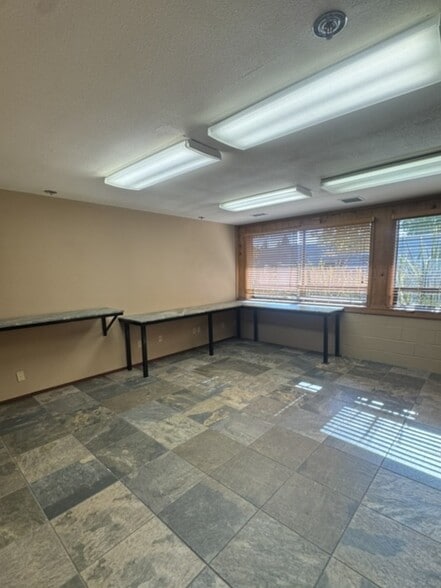522 Martin Ave, Rohnert Park, CA for lease - Interior Photo - Image 3 of 18