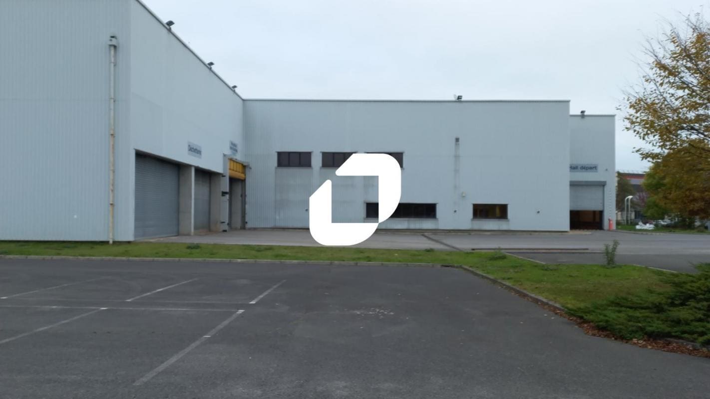 Industrial in Mitry-Mory for lease Building Photo- Image 1 of 16