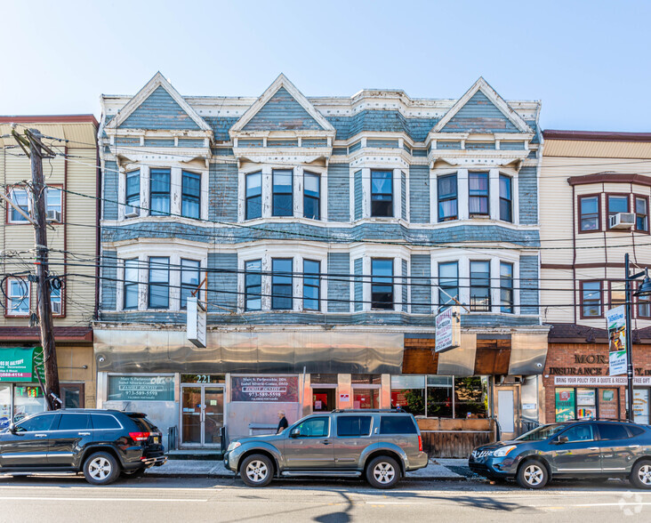 219-221 Ferry St, Newark, NJ for sale - Building Photo - Image 1 of 1