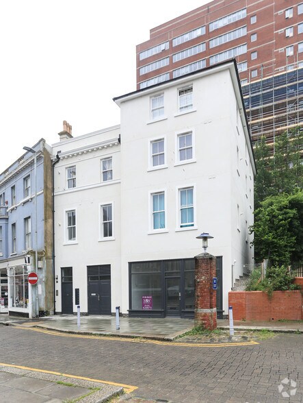 59-61 Kings Rd, St Leonards On Sea for lease - Primary Photo - Image 1 of 3