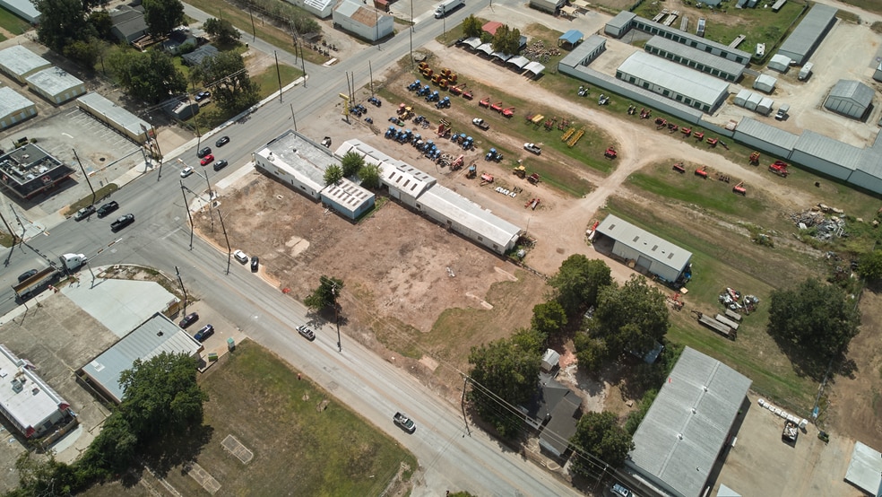 1019 N Richmond Rd, Wharton, TX for sale - Aerial - Image 2 of 3