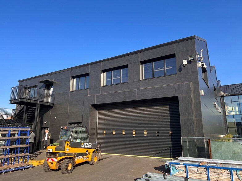 2-3 Kangley Bridge Rd, Londres à louer - Photo du bâtiment - Image 3 de 3