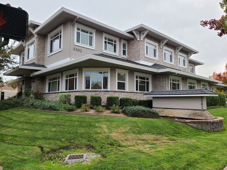 5502 Sunol Blvd, Pleasanton, CA à louer - Photo du bâtiment - Image 1 de 7