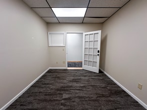 2095 S Main St, Waterbury, CT à louer Photo intérieure- Image 1 de 8