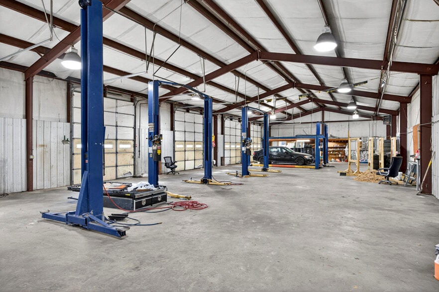 17374 Heavy Chevy Rd, Siloam Springs, AR à vendre - Photo principale - Image 1 de 1