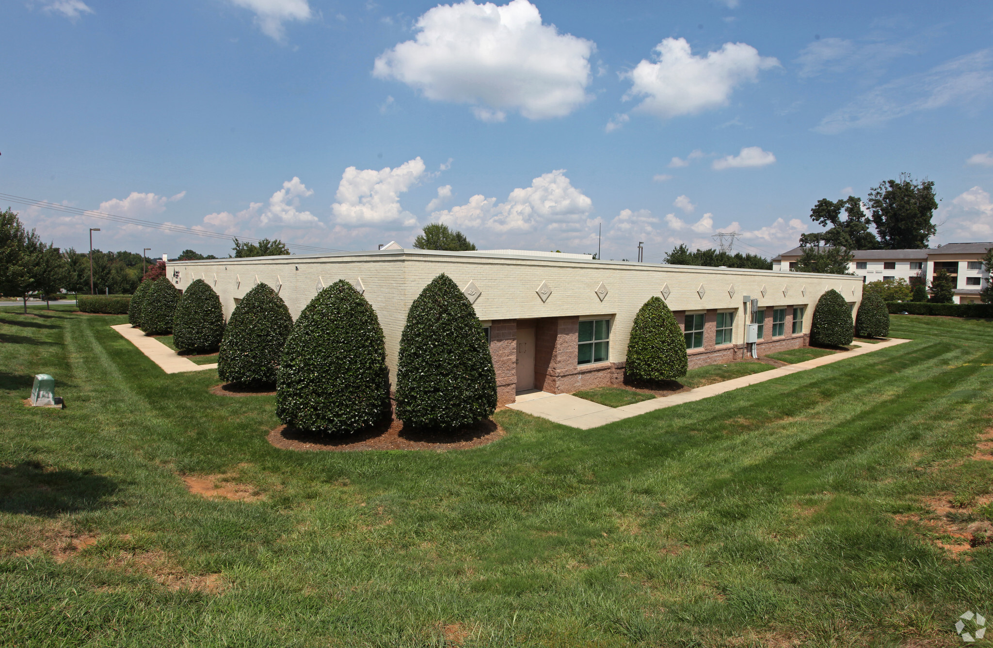 16630 Northcross Dr, Huntersville, NC for sale Primary Photo- Image 1 of 1