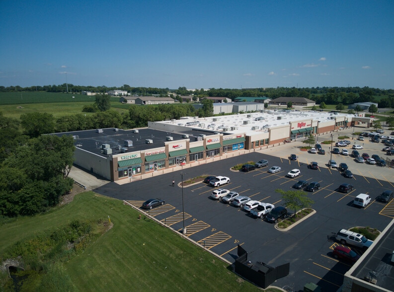 2688 DeKalb Ave, Sycamore, IL for lease - Building Photo - Image 3 of 17