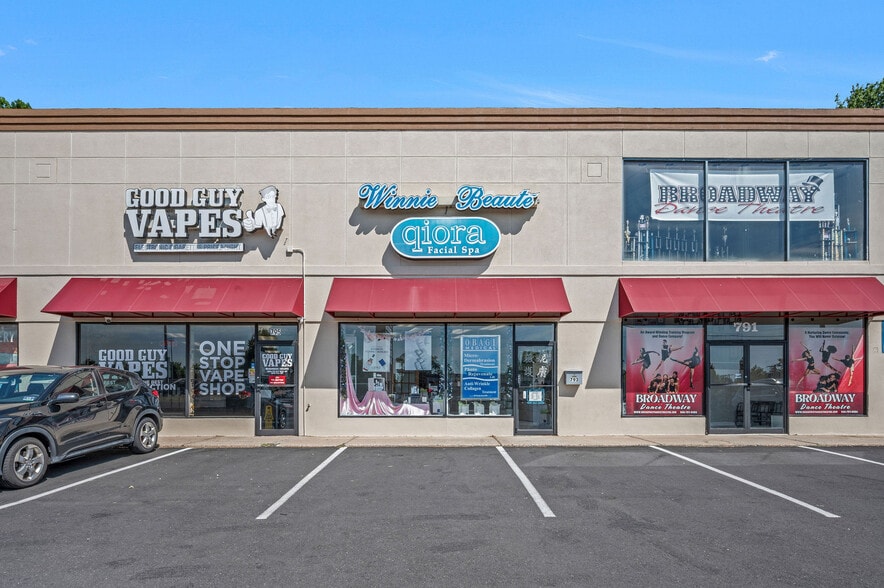 785-791 Rt 22, North Plainfield, NJ for lease - Building Photo - Image 2 of 3