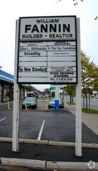 2770 E Main St, Bexley, OH for lease - Building Photo - Image 3 of 7