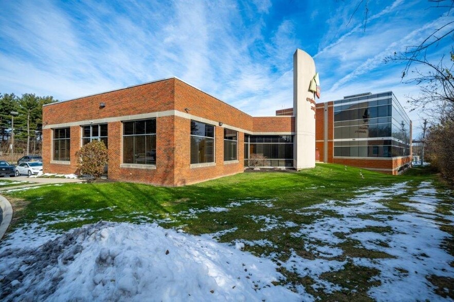 2221 Schrock Rd, Columbus, OH for sale - Primary Photo - Image 1 of 17