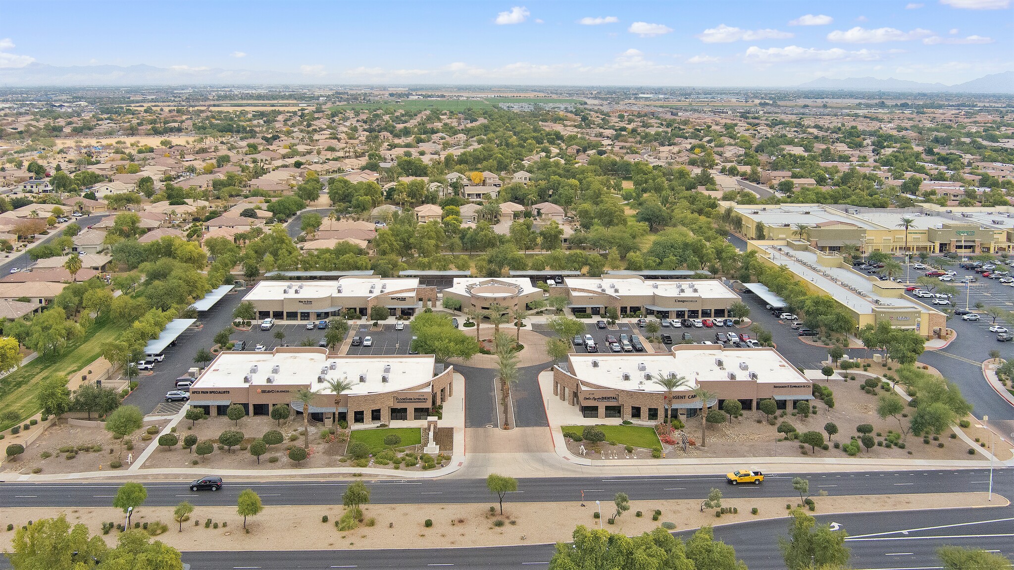 2705 S Alma School Rd, Chandler, AZ à vendre Photo du bâtiment- Image 1 de 1