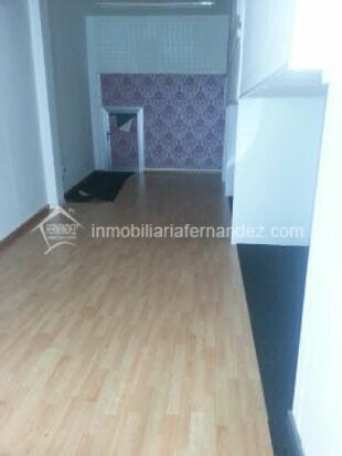 Plus de détails pour Commerce de détail à louer