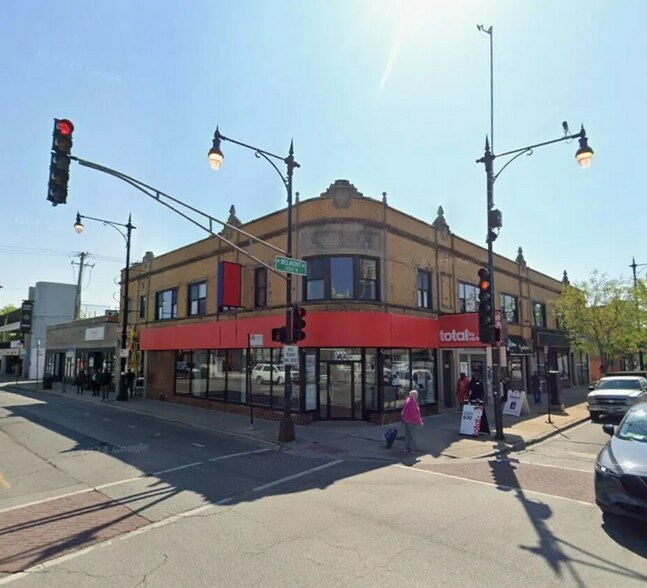5601-5611 W Belmont Ave, Chicago, IL à louer - Photo du bâtiment - Image 2 de 2
