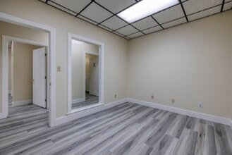 1681 E Flamingo Rd, Las Vegas, NV for lease Interior Photo- Image 2 of 7