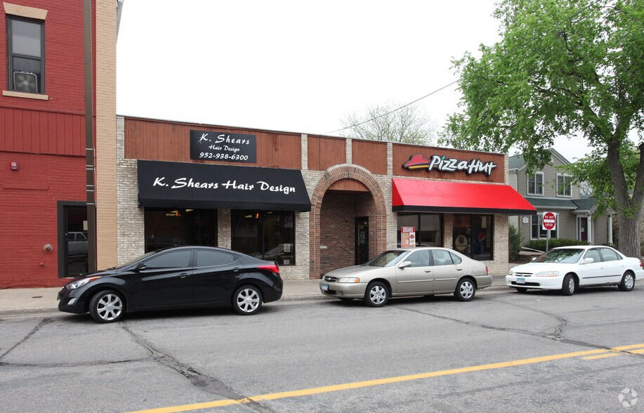 3-7 10th Ave S, Hopkins, MN for lease - Building Photo - Image 2 of 6