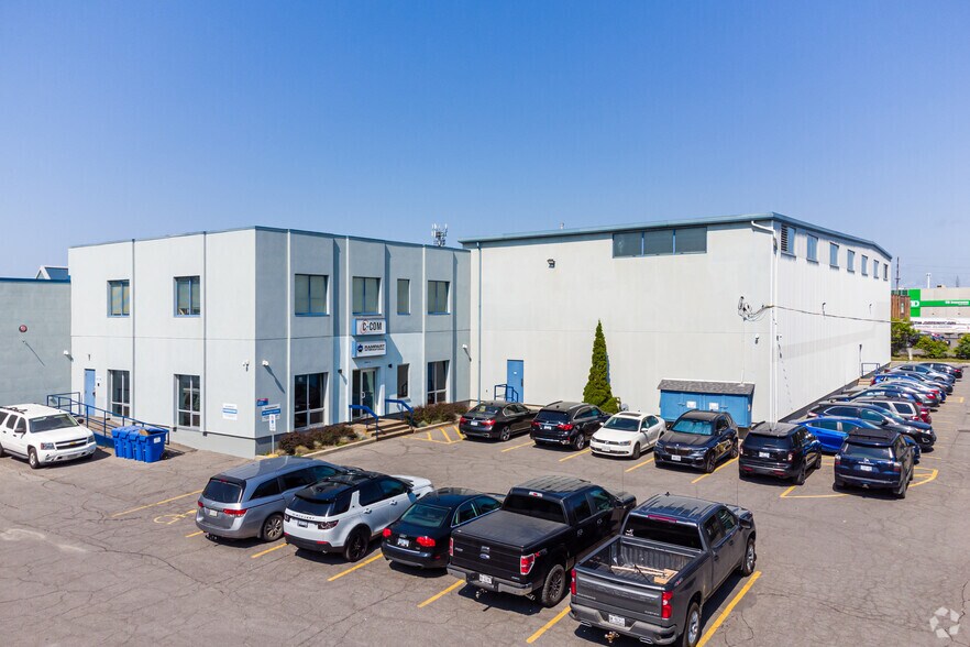2574 Sheffield Rd, Ottawa, ON for sale - Building Photo - Image 1 of 1