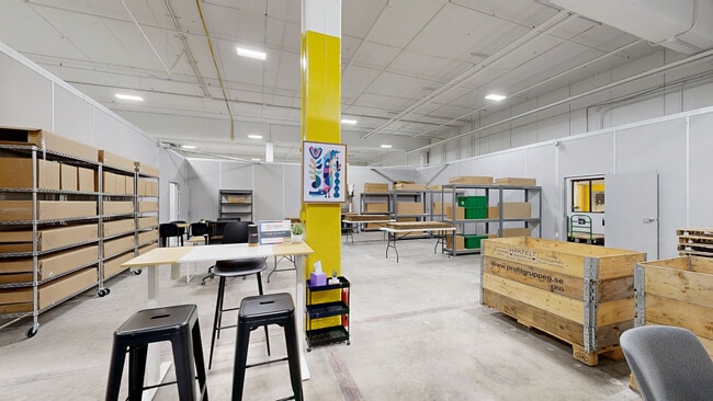 Plus de détails pour 4440 W Round Lake Rd, Arden Hills, MN - Plusieurs types d'espaces à louer