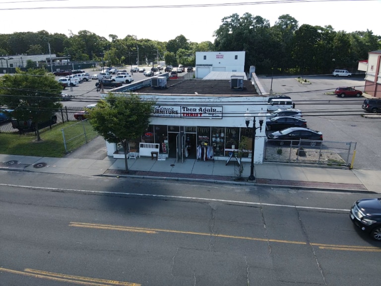 426 E Main St, Patchogue, NY for lease - Building Photo - Image 1 of 5
