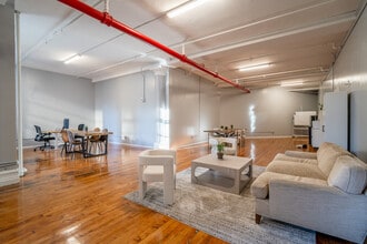 18-23 W 20th St, New York, NY for lease Interior Photo- Image 2 of 6