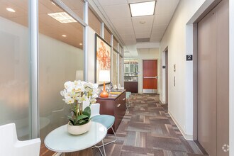 4801 Glenwood Ave, Raleigh, NC à louer Photo intérieure- Image 1 de 11