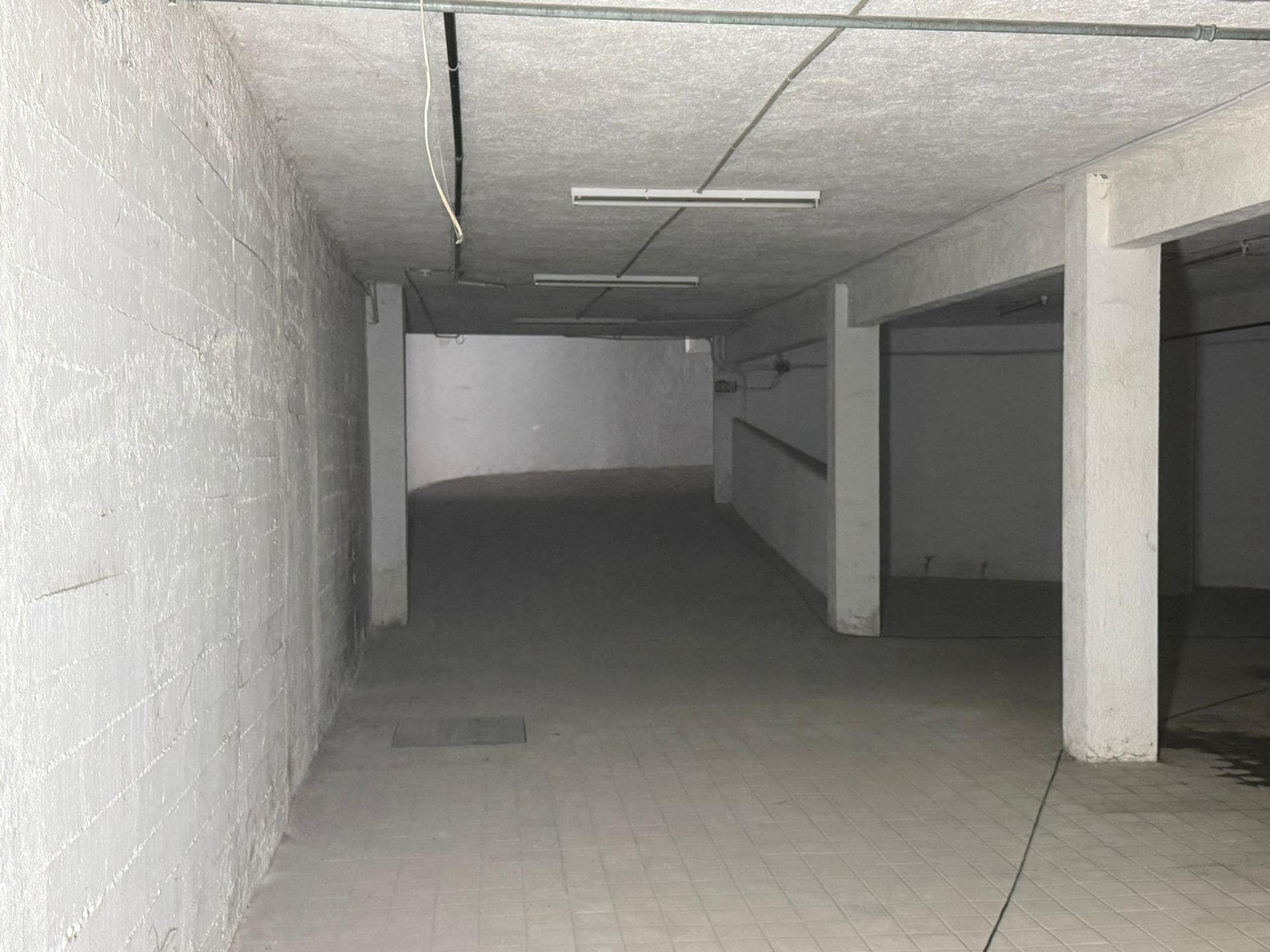 Calle de Juana Elorza, 1, Madrid, Madrid for lease Interior Photo- Image 1 of 2