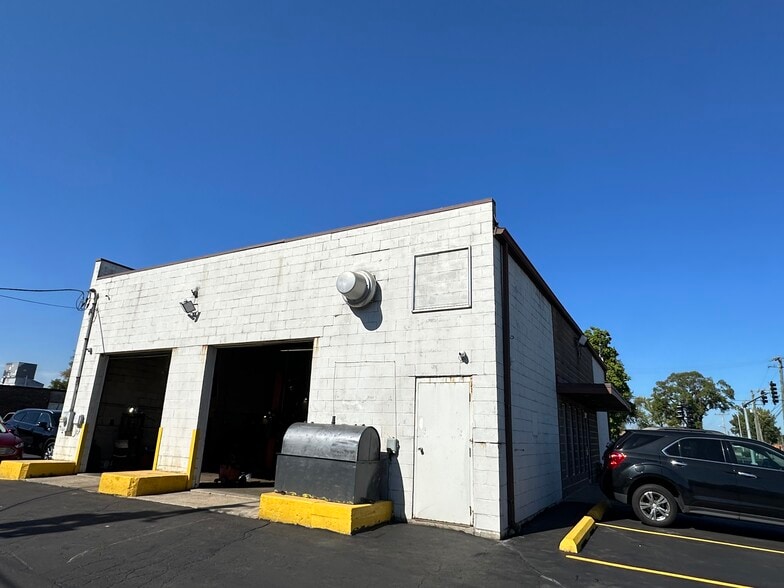 16800 State St, South Holland, IL à vendre - Photo du bâtiment - Image 3 de 21