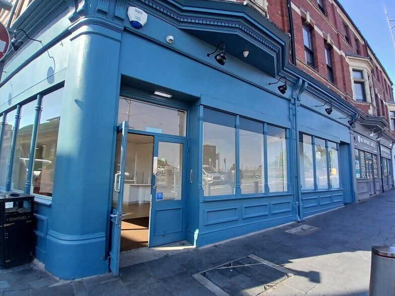 195 Upper Dock St, Newport à louer - Photo du bâtiment - Image 2 de 2