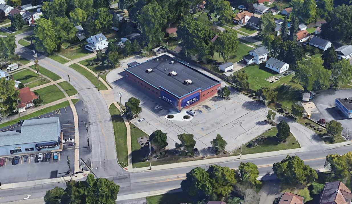 1560 Parkman Rd NW, Warren, OH for sale Primary Photo- Image 1 of 8